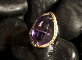 Anello ametista con diamanti oro rosa e giallo